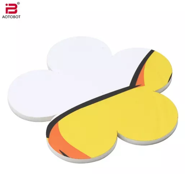 Can a CNC machine cut fabric?